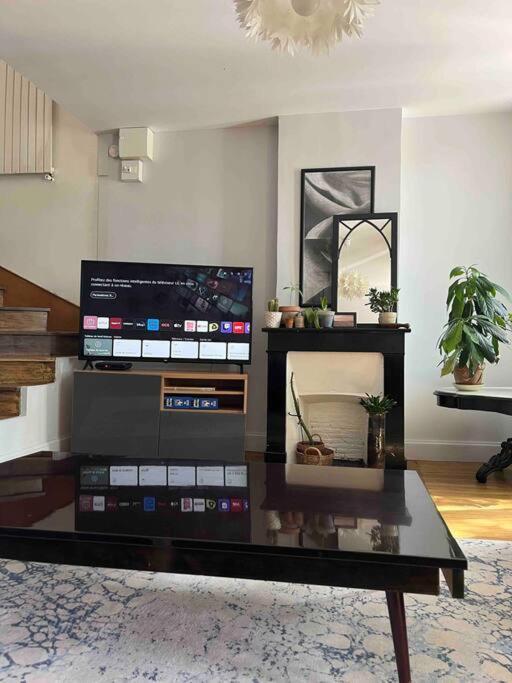 Duplex De Charme En Centre Ville Avec Terrasse Brive-la-Gaillarde Eksteriør bilde